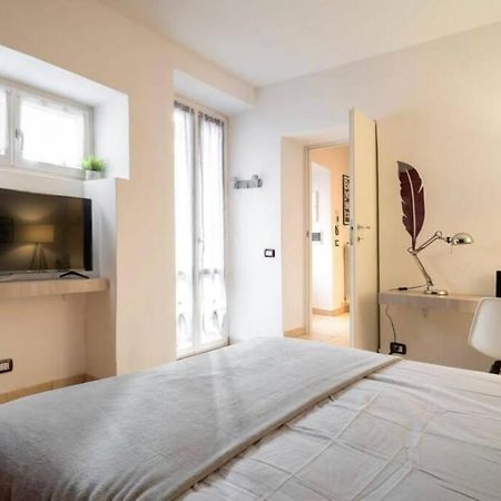 Appartamento Mia. Centro Storico Luino Εξωτερικό φωτογραφία
